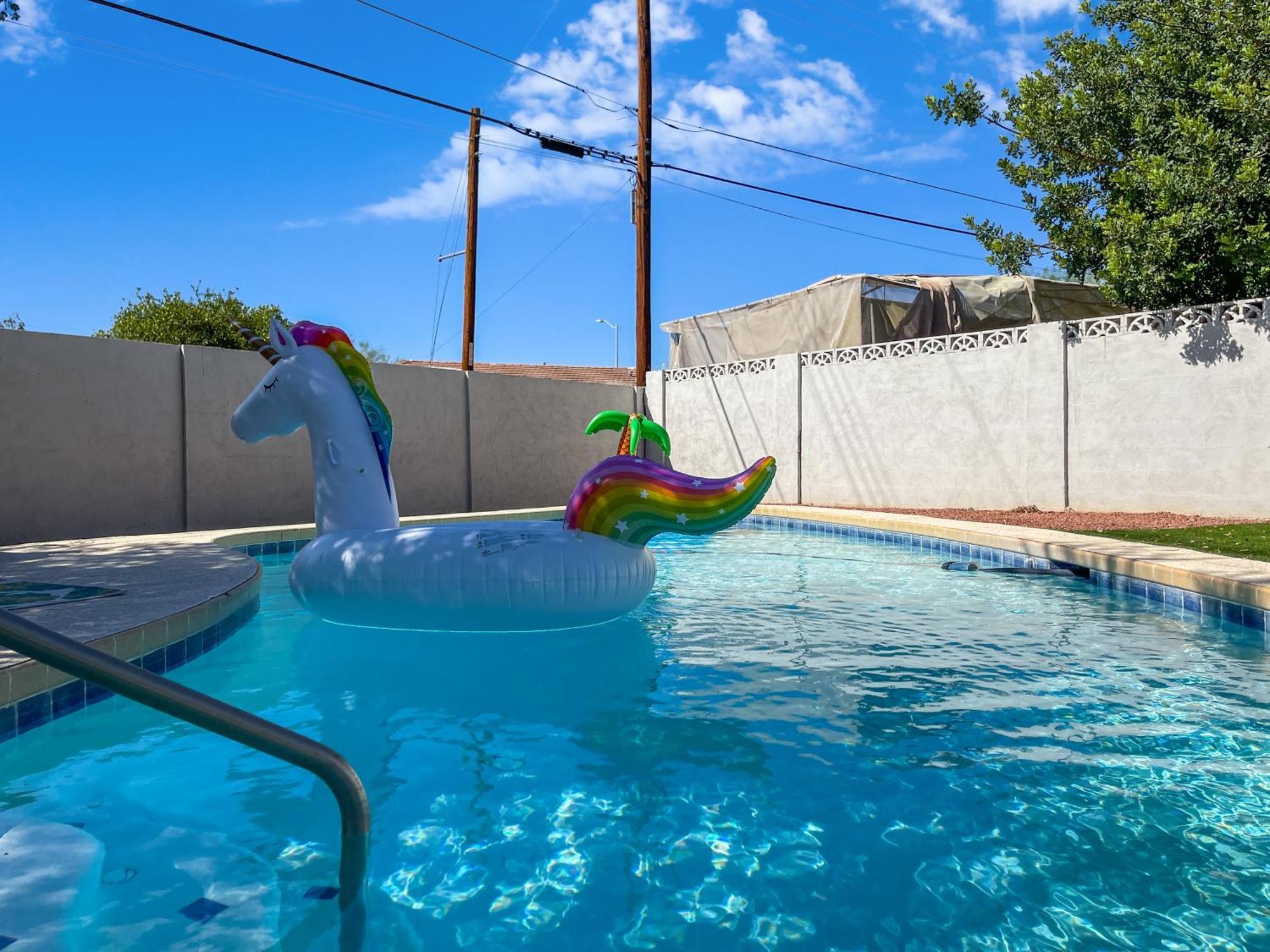 Holiday home Old Town Oasis, Pool, Hot Tub & Prime Location!