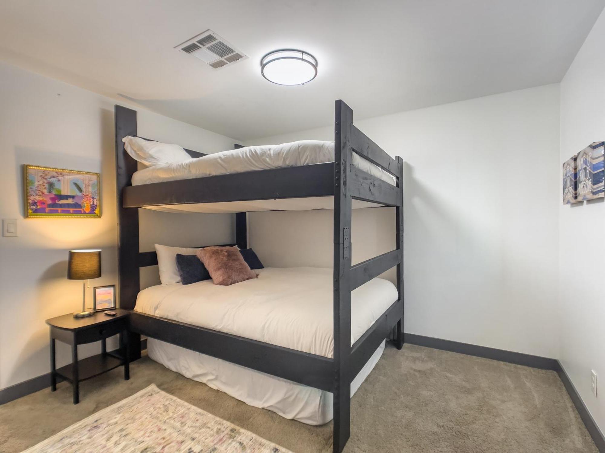 Old Town Oasis, Pool, Hot Tub & Prime Location! Scottsdale