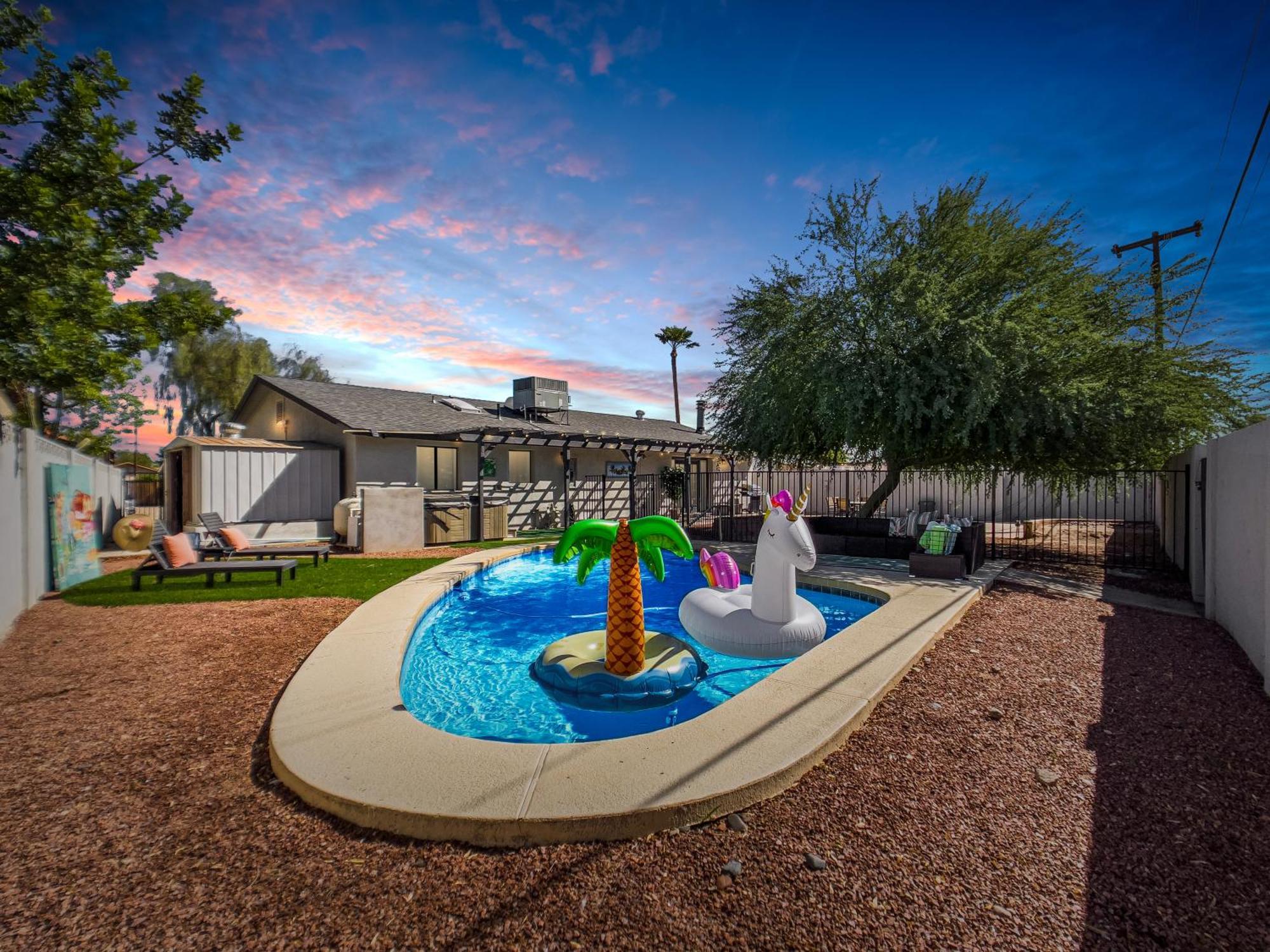 Old Town Oasis, Pool, Hot Tub & Prime Location! * Scottsdale